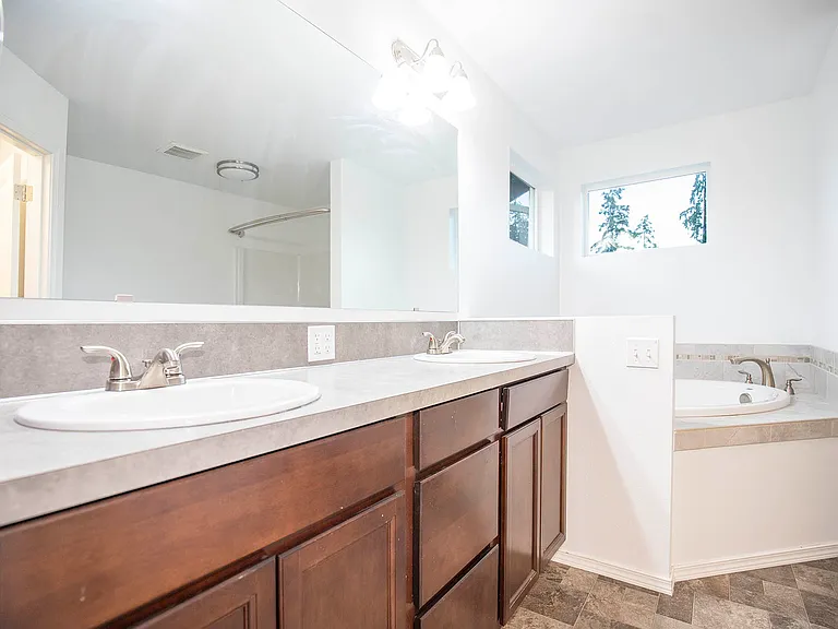 111 Carver Walk SE — Photo 13