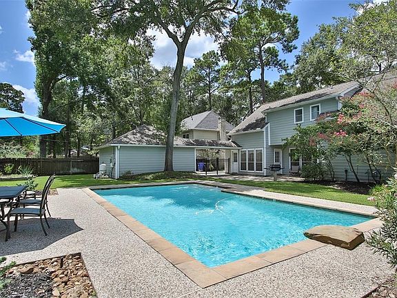 This backyard is Perfect for ANY OCCASION!