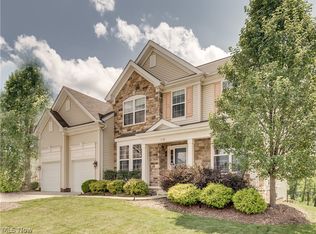 1198 Morning Glory Dr, Macedonia, OH 44056