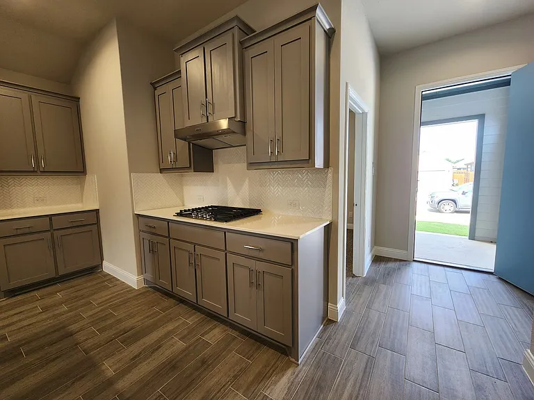 2309 Ruff Rd — Photo 8