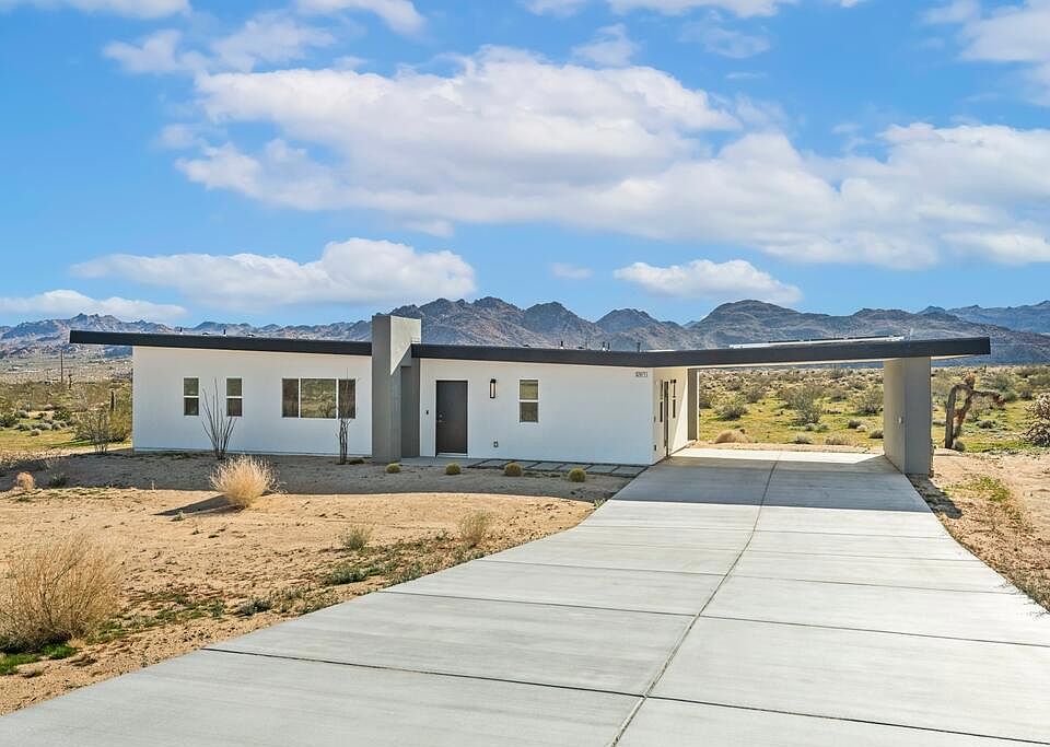 1st image of 62471 Crestview Dr