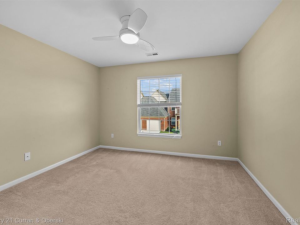 48475 Bridge Way, photo 12