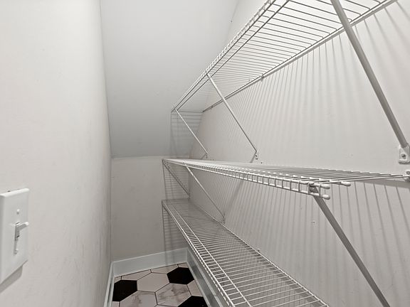 5th image of 1314 Sydney Pl #1314