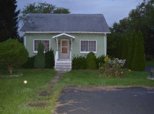 1593 Mount Cobb Rd, Jefferson Township, PA 18436