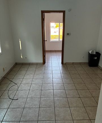 4th image of 1633 Superior St #2