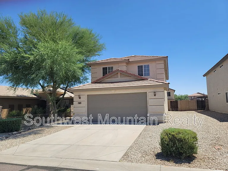 1399 E Saguaro Trl — Photo 2