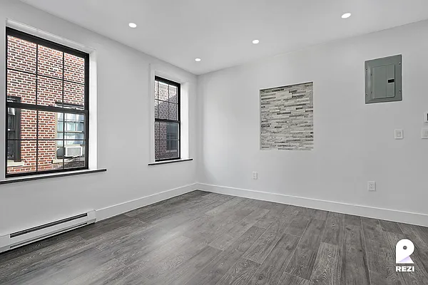 Rented by REZI | media 3