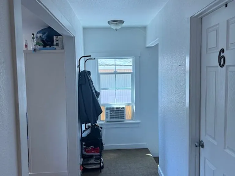704 Indiana St — Photo 13