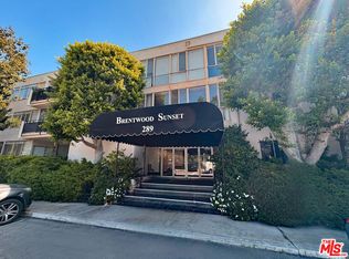289 S Barrington Ave #A106, Los Angeles, CA 90049