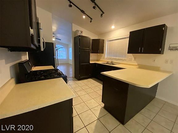 4th image of 8349 Pendragon Cir