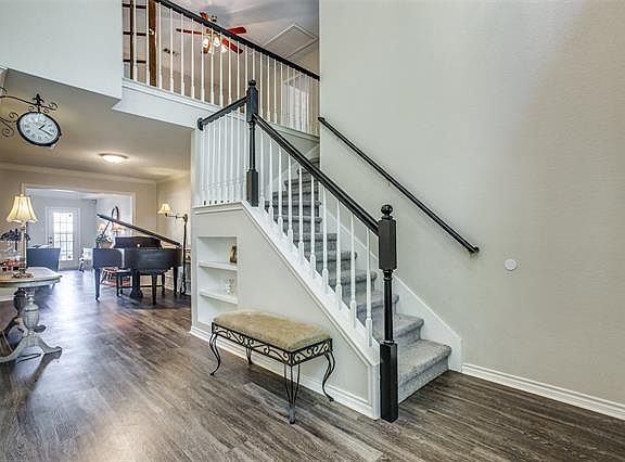 4th image of 118 Cedar Valley Ln