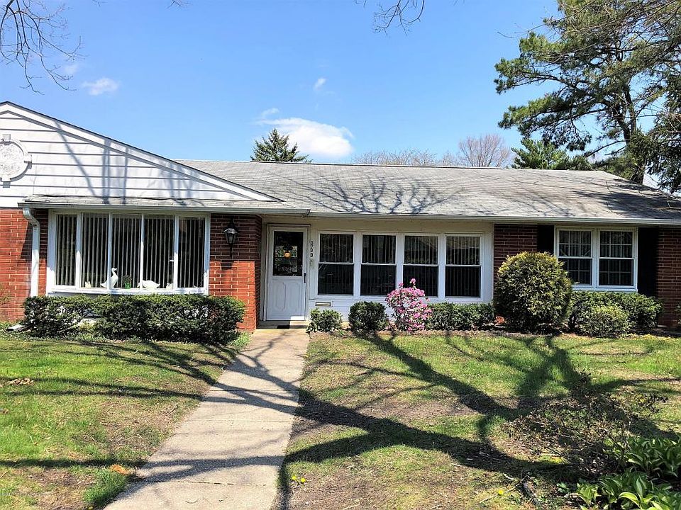 1st image of 373D Chatham Ct #100D