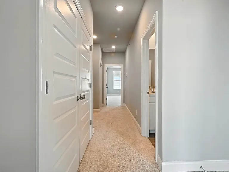 1232 S Person St #201 — Photo 22