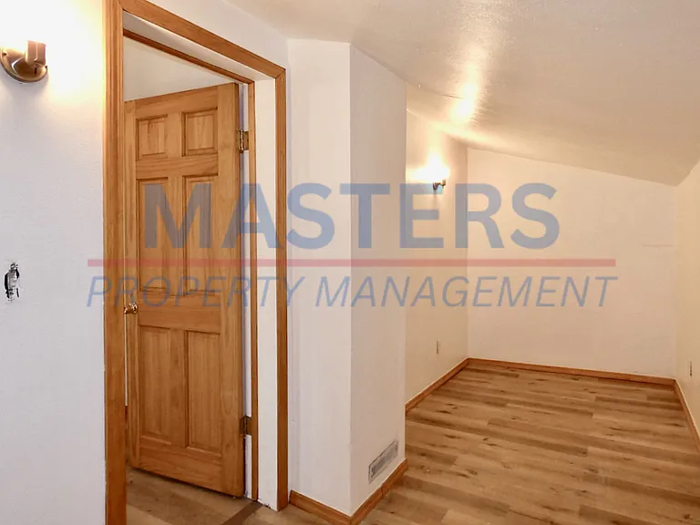 1026 Oakwood Ave — Photo 38