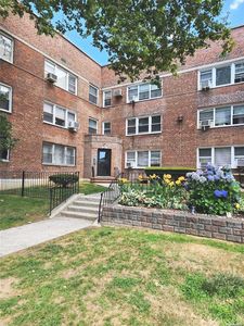 138-37 Jewel Avenue #3B, Flushing, NY, 11367