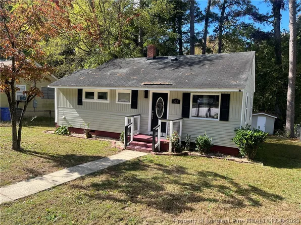 523 Ijams St, Fayetteville, NC 28301