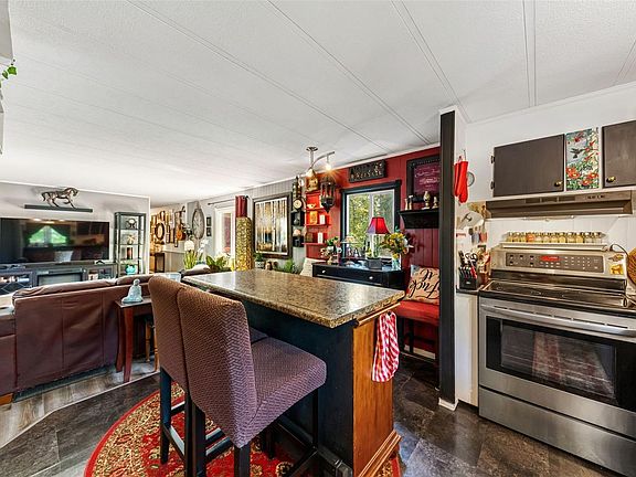 5th image of 5838 Blythwood Rd #61