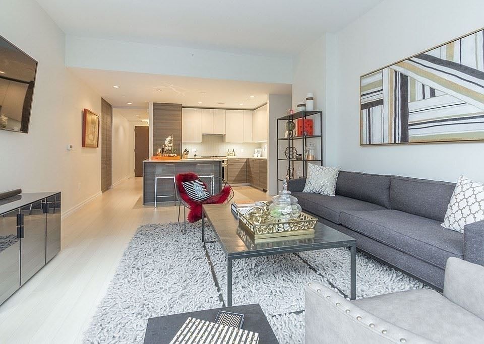 1st image of 1 Franklin St Unit 1001