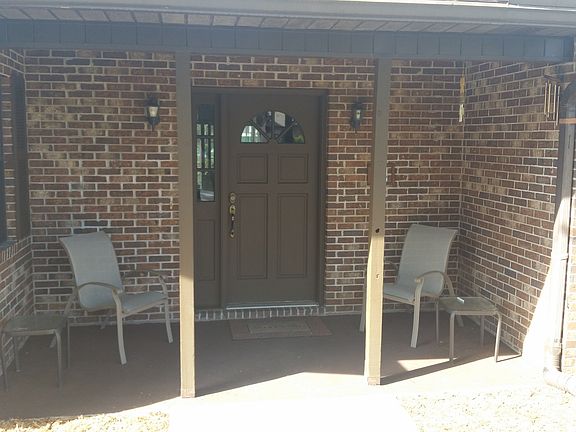 2nd image of 18 Willoughby Pl
