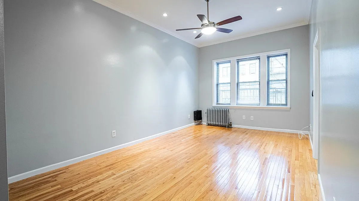 Building Photo - 6314 Park Ave #5