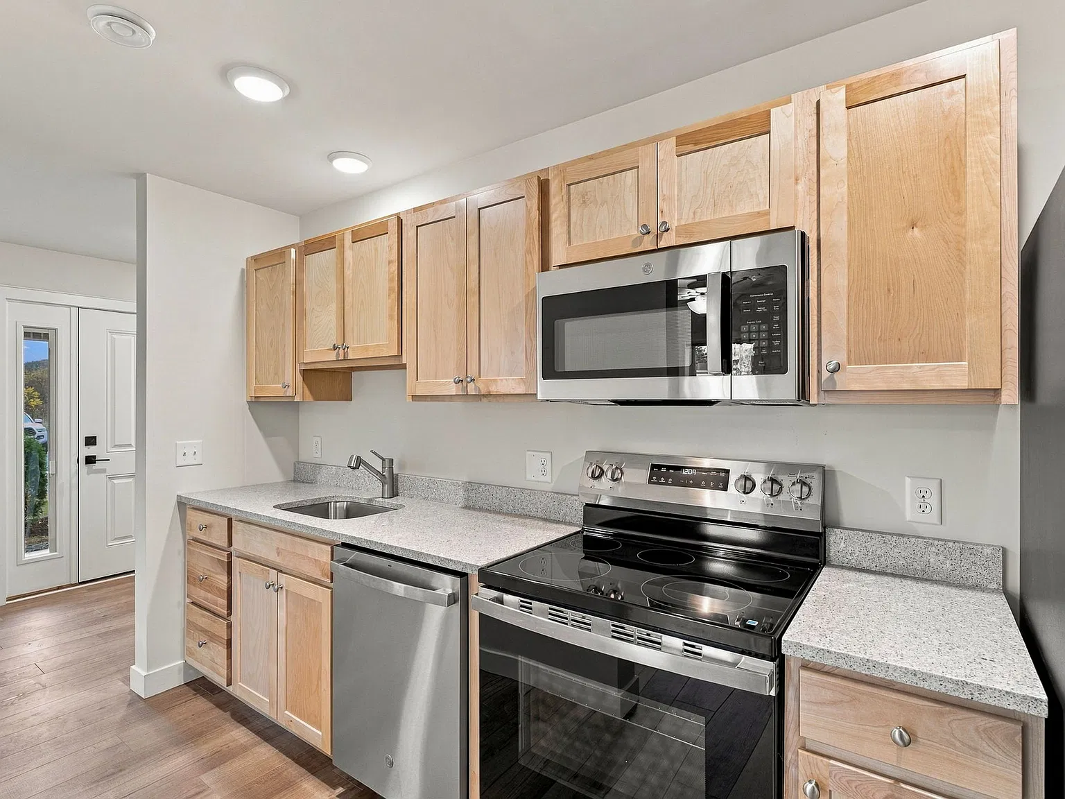 25 Armory Ln — Photo 3