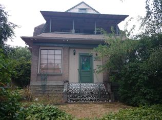 2611A 41st Ave SW, Seattle, WA 98116