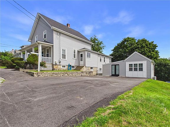 2nd image of 36 Bellevue Ave