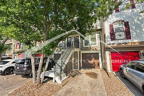 1811 S Quebec Way Photo 1