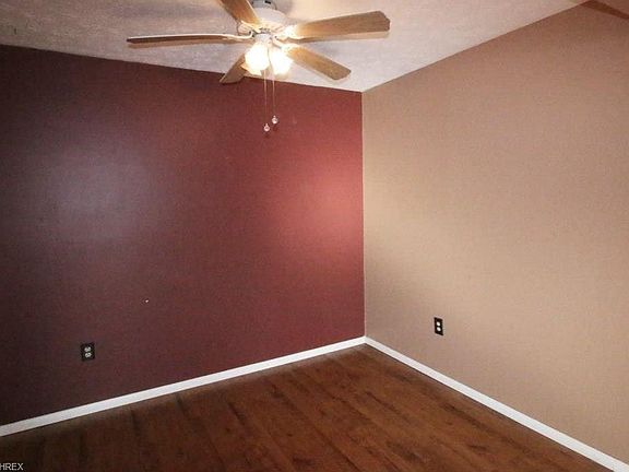 5th image of 2058 Higby Dr