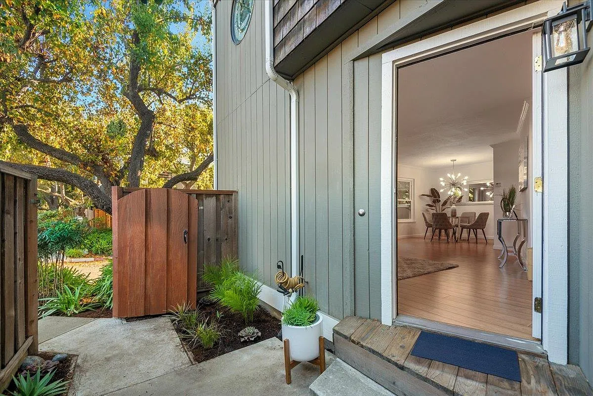 1180 Bird Ave photo 1