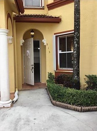 1st image of 5570 NW 107th Ave APT 915
