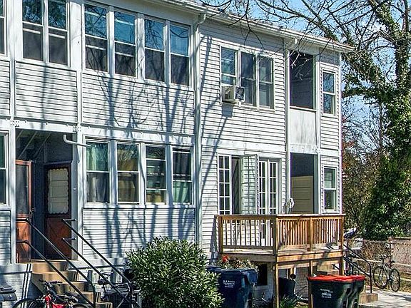 3rd image of 4474 Macarthur Blvd NW