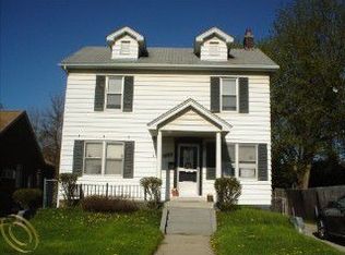 16121 Stout St, Detroit, MI 48219