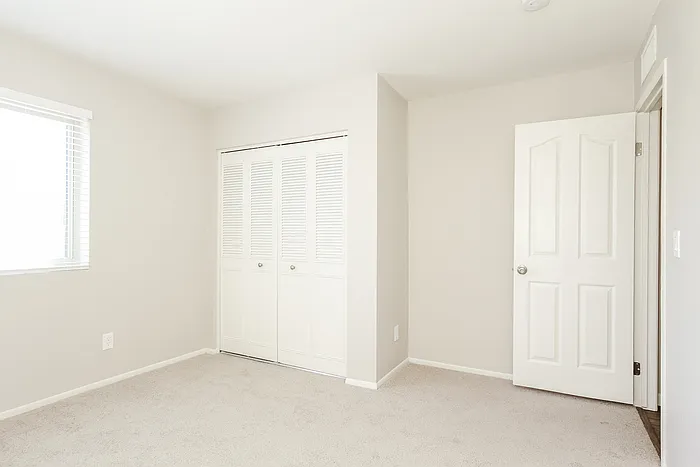 3143 W Julie Dr — Photo 13