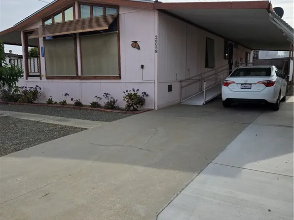 26058 Fountain Palm Dr, Homeland, CA 92548