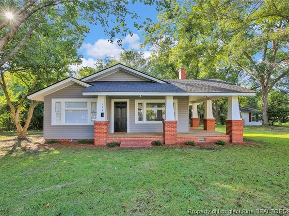 124 N Elm St, Maxton, NC 28364