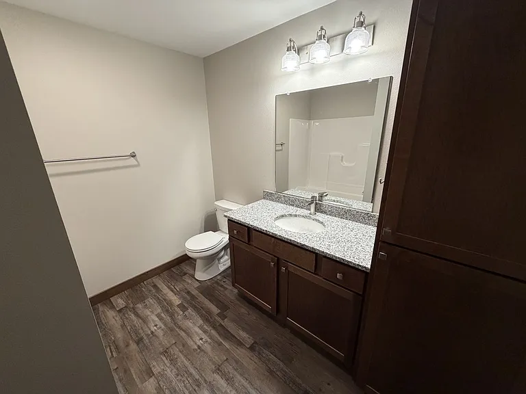 1124 Garfield Ave — Photo 19