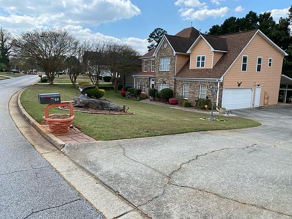2nd image of 4268 Wyndham Park Cir