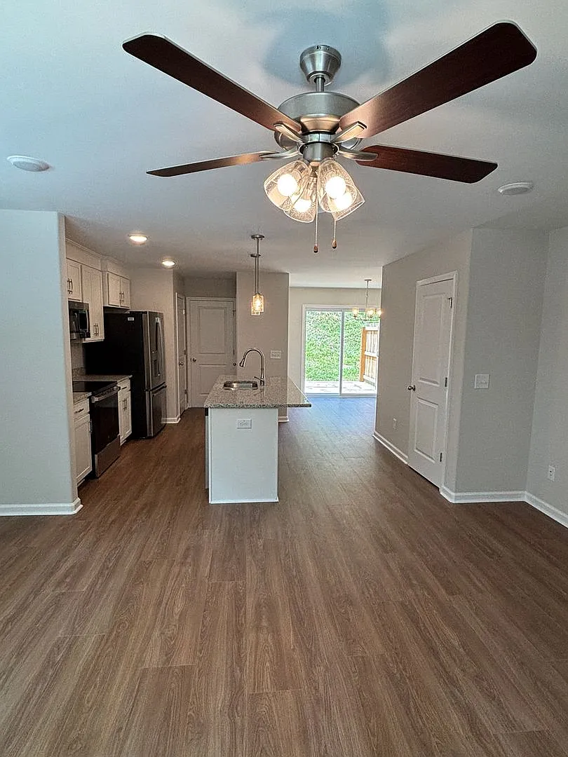 839 Cumberland Drive — Photo 3