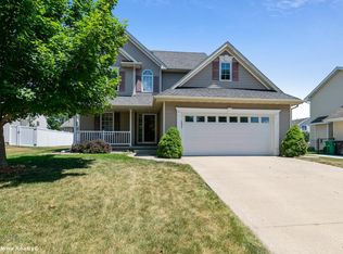 2925 SW Meadow Ridge Dr, Ankeny, IA 50023