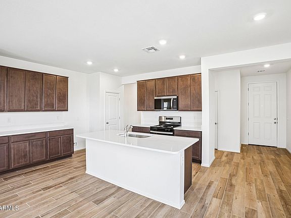 4th image of 1795 E MCENTEE Lane
