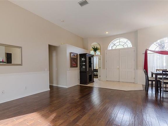 3rd image of 8129 Brinegar Cir