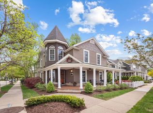 693 Maple St, Plymouth, MI 48170