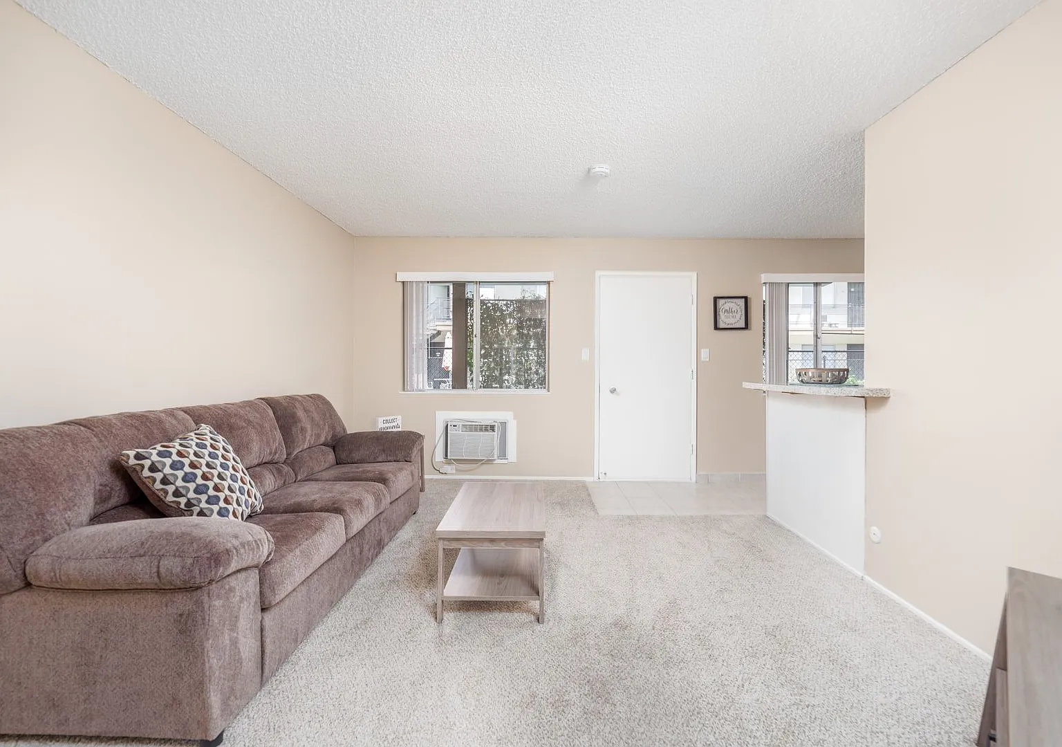 Garfield Manor Apartments — Photo 3