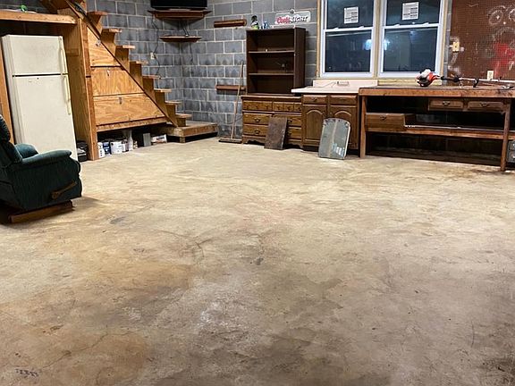 inside of detached garage