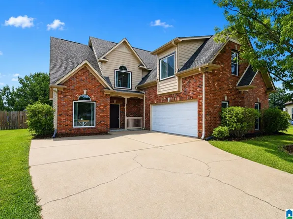 100 Waterford Highlands Trl, Calera, AL 35040