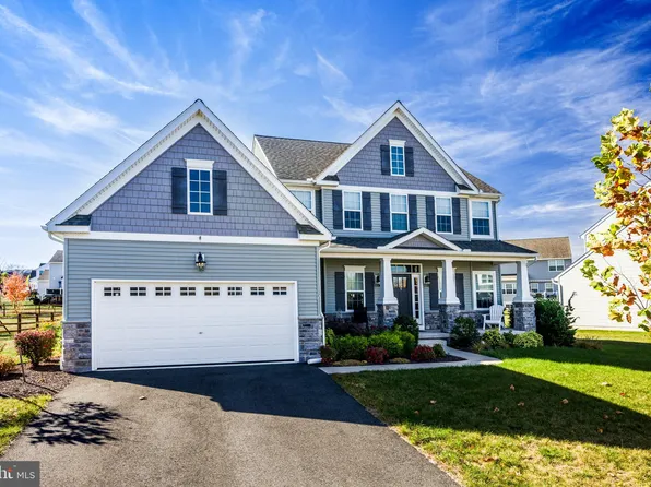 23 Edison Rd, Douglassville, PA 19518