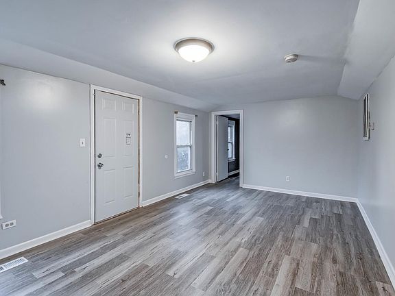 5th image of 3820 Dorchester Ave