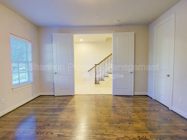 9627 Fannin Sta W — Photo 6