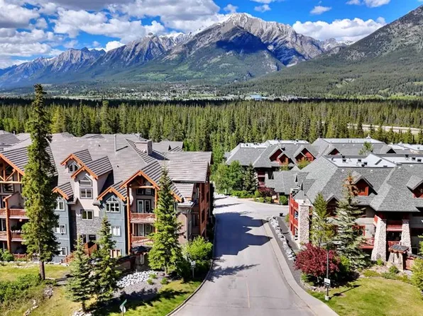 175 S Crossbow Pl #107, Canmore, AB T1W 3H7